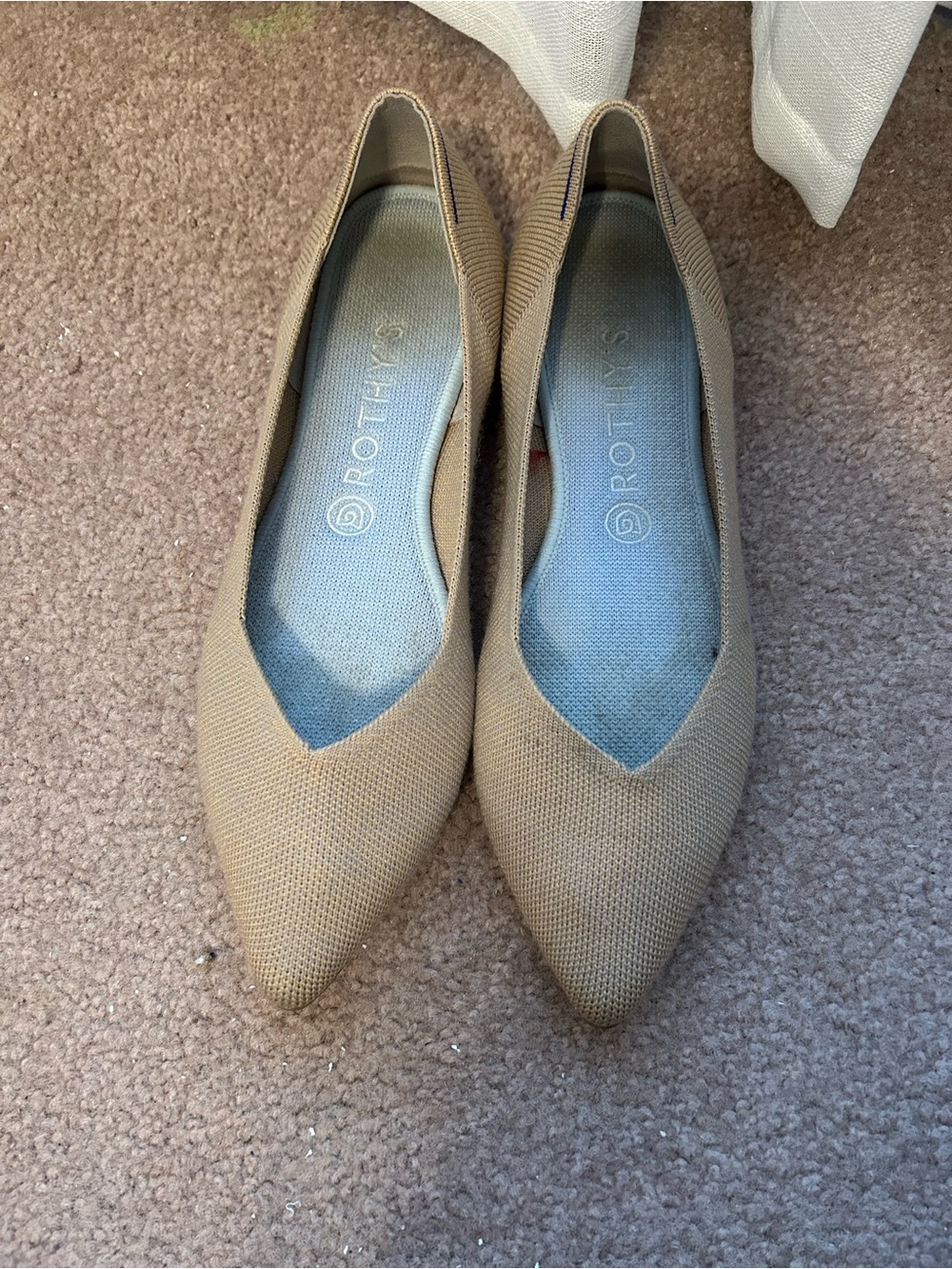 Rothy's Pointed Knit Flats in Camel/Tan cashmere